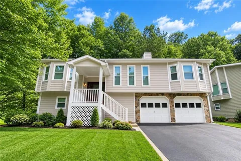 1326 Williamsburg Lane