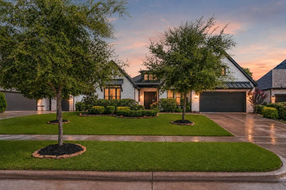 5339 Streamside Trail Fulshear, TX 77441