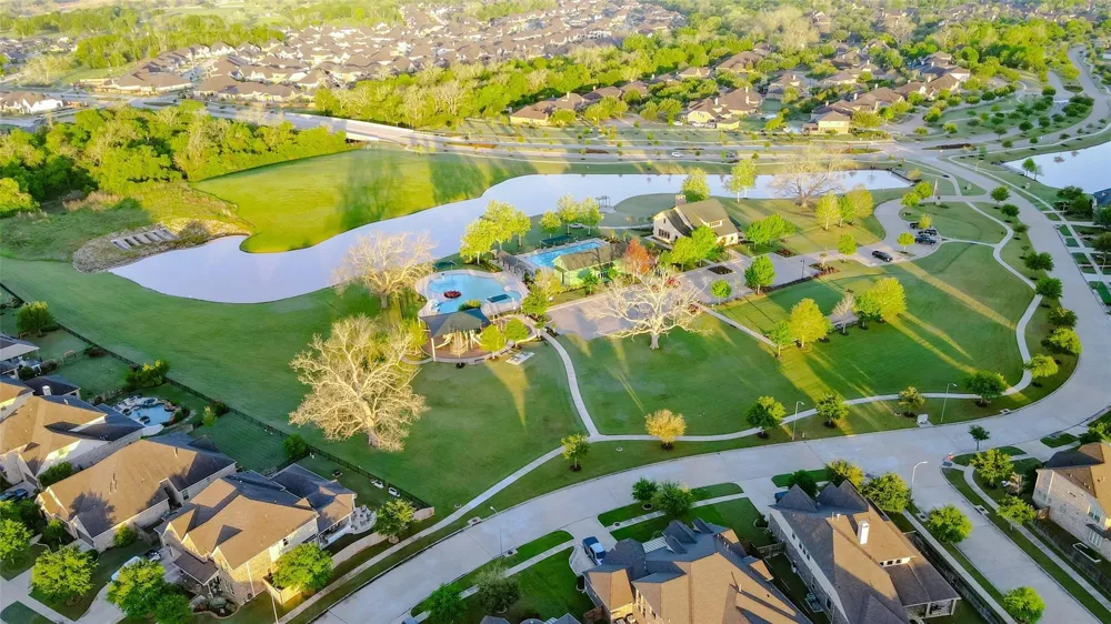 5339 Streamside Trail Fulshear, TX 77441