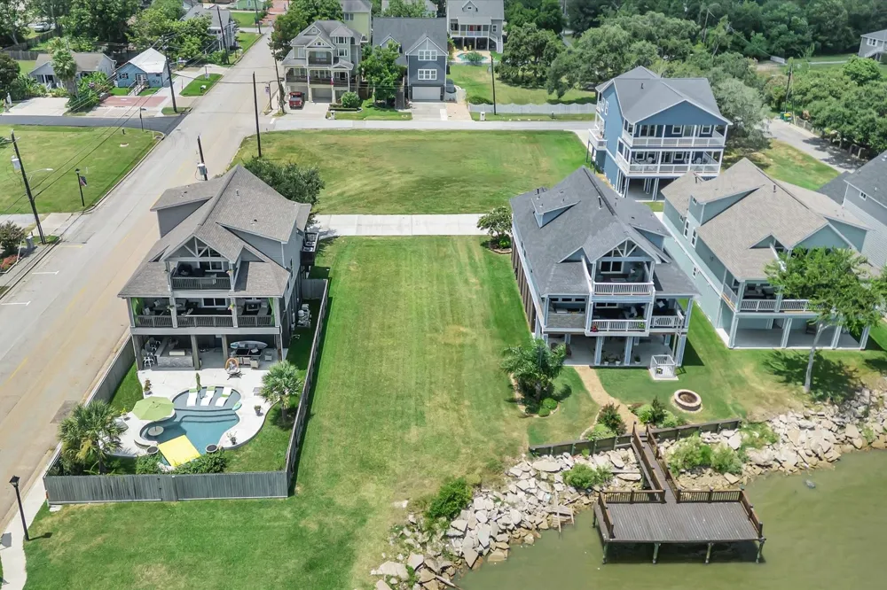 Main Street Seabrook, TX 77586