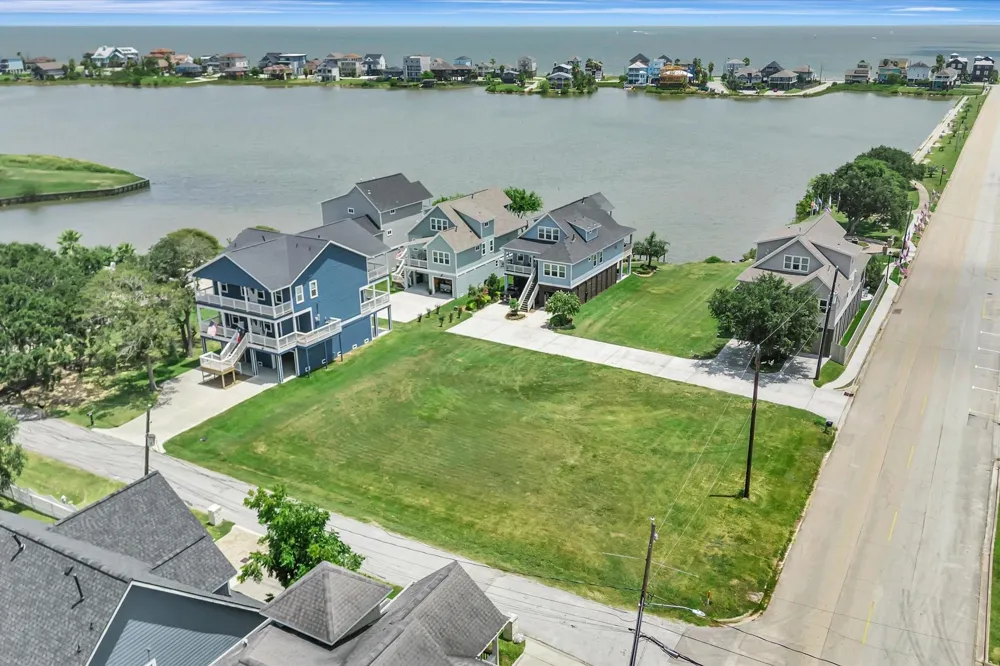 Main Street Seabrook, TX 77586