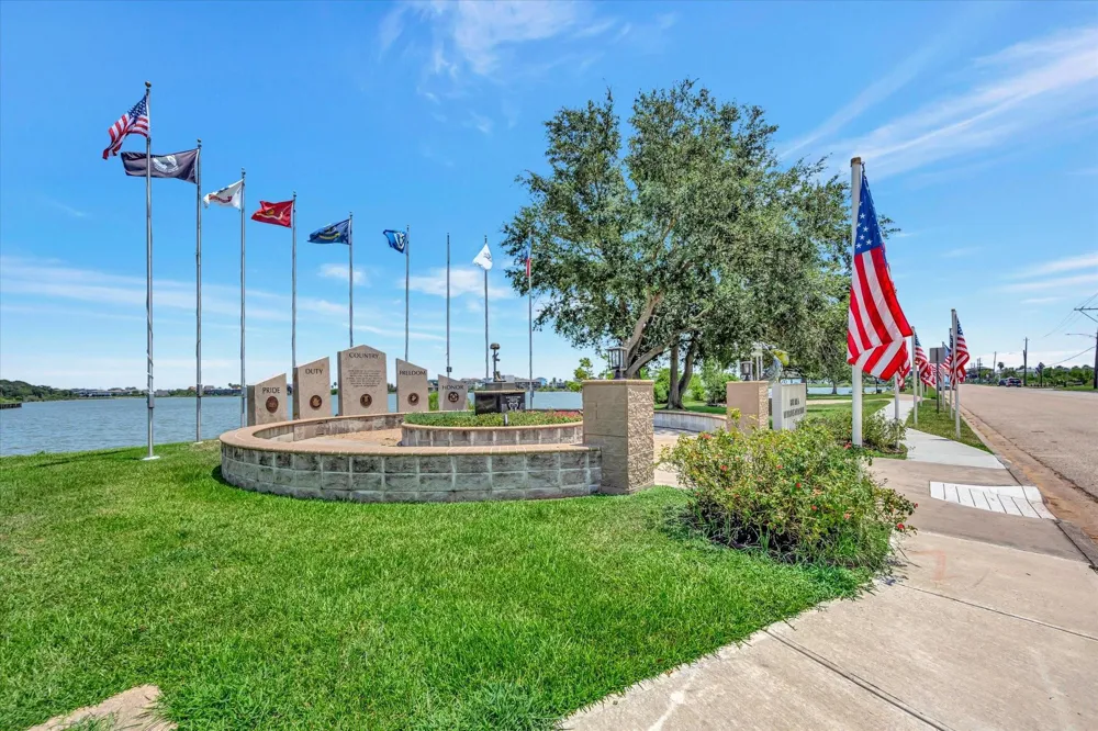 Main Street Seabrook, TX 77586