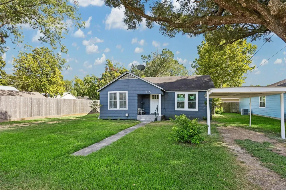 315 Jones Street Columbus, TX 78934