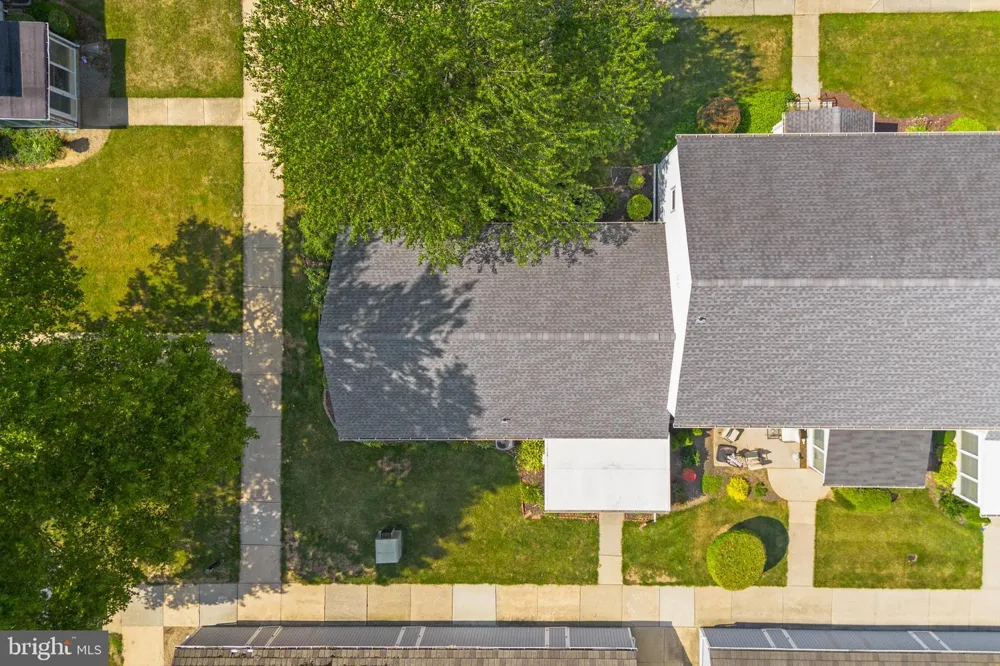 74 AMHERST LANE E Monroe Township, NJ 08831