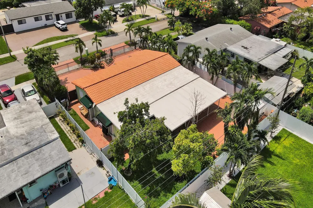 3311 SW 105th Court Miami, FL 33165