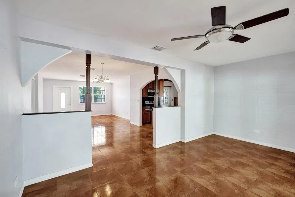 3311 SW 105th Court Miami, FL 33165