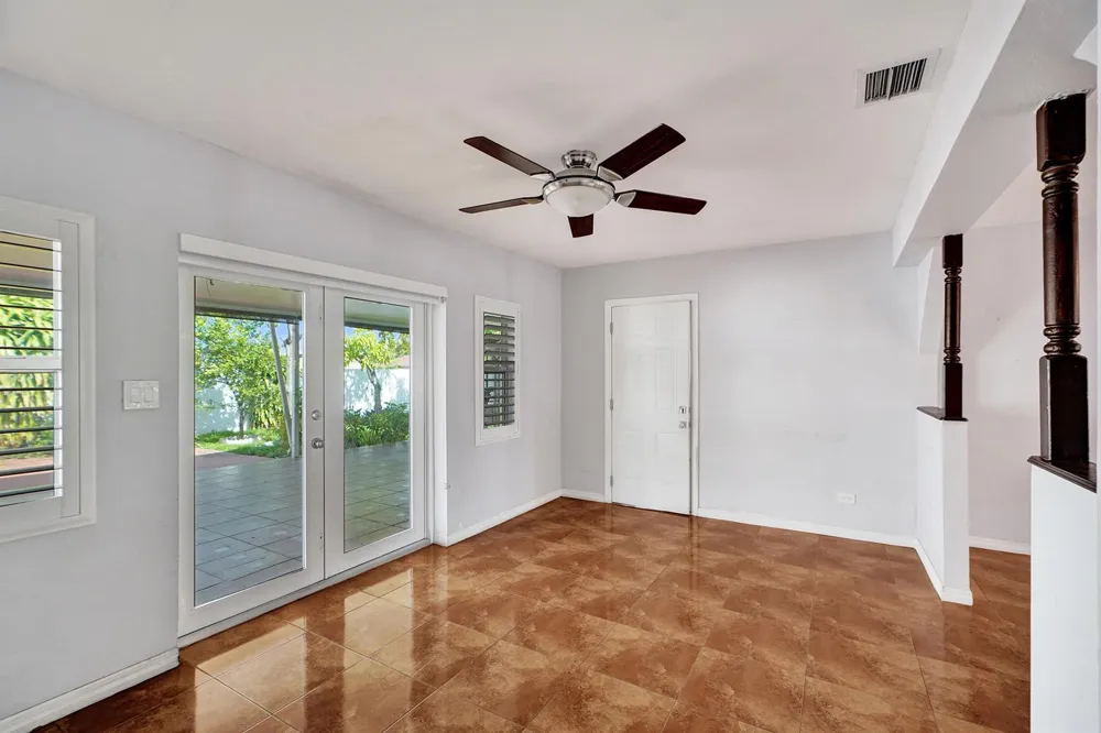 3311 SW 105th Court Miami, FL 33165