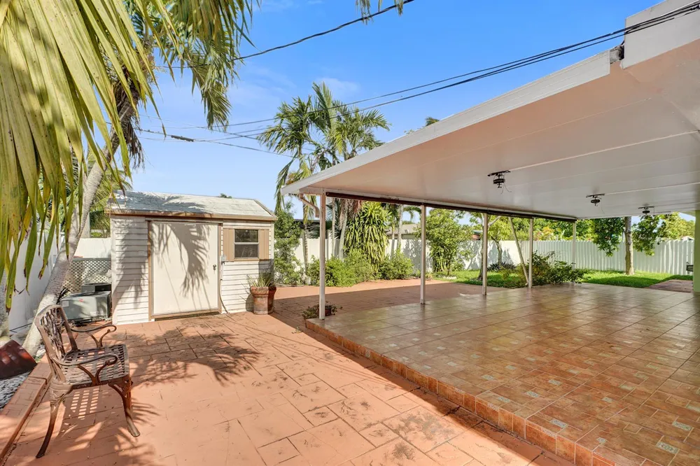 3311 SW 105th Court Miami, FL 33165