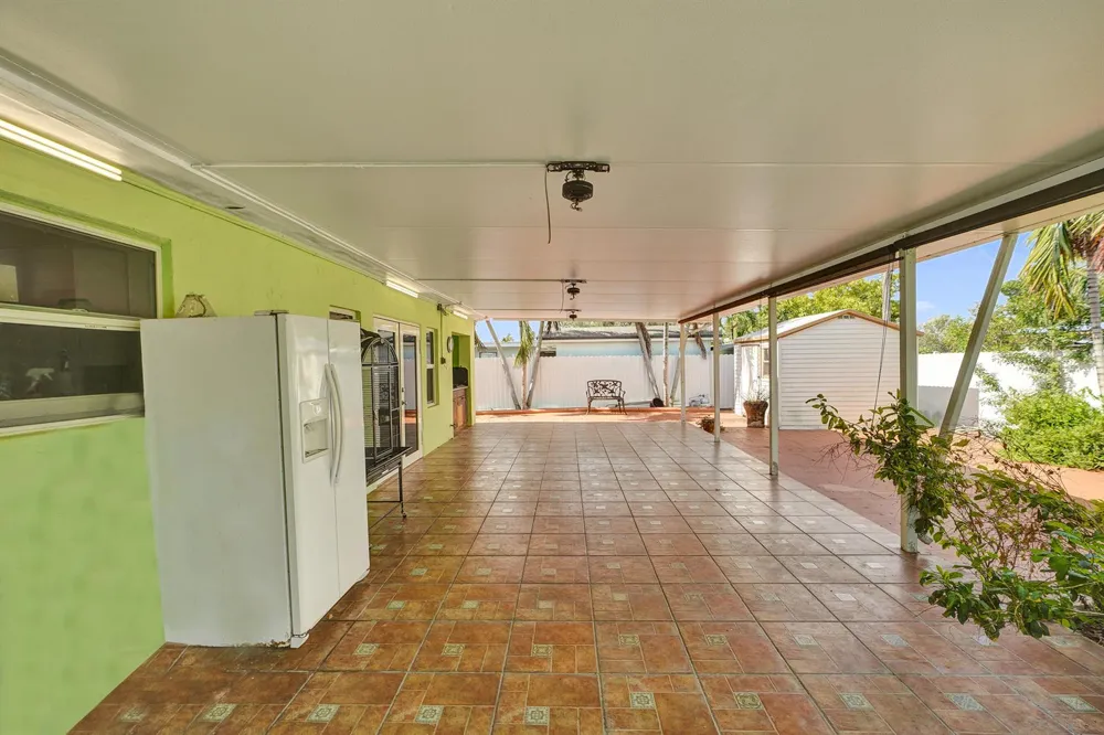 3311 SW 105th Court Miami, FL 33165