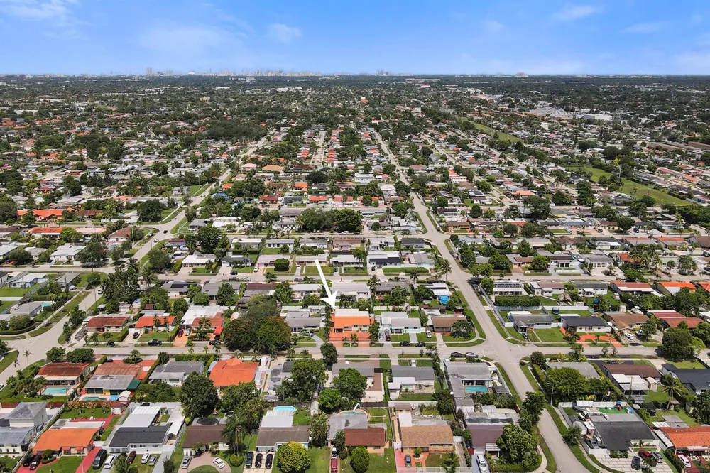 3311 SW 105th Court Miami, FL 33165