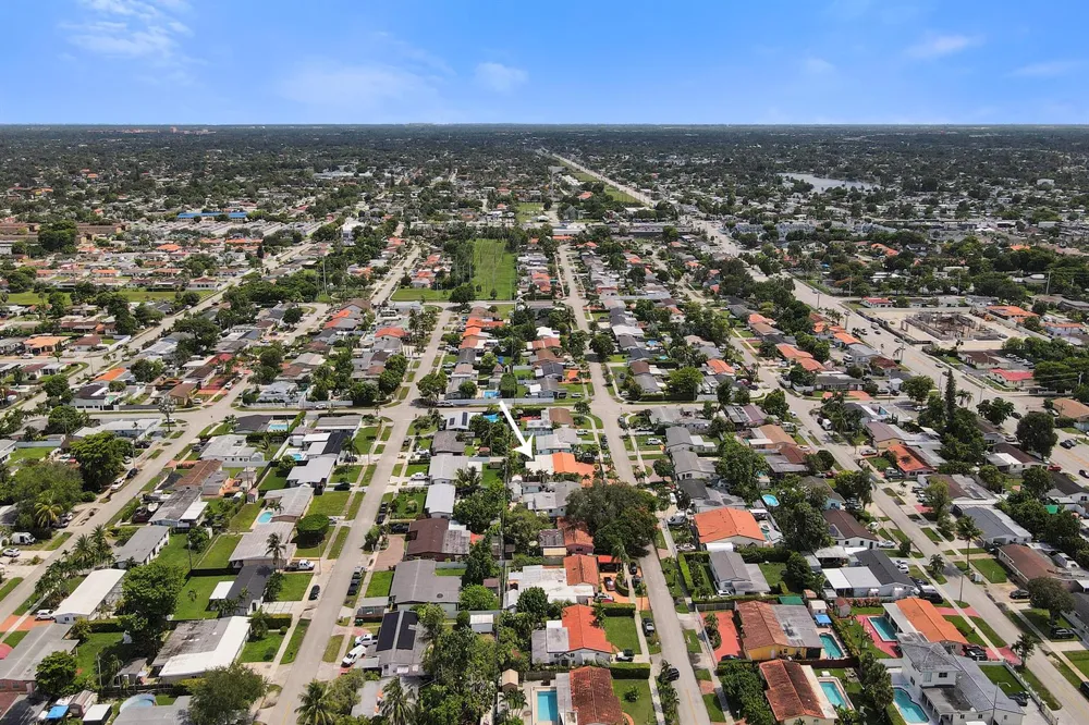 3311 SW 105th Court Miami, FL 33165