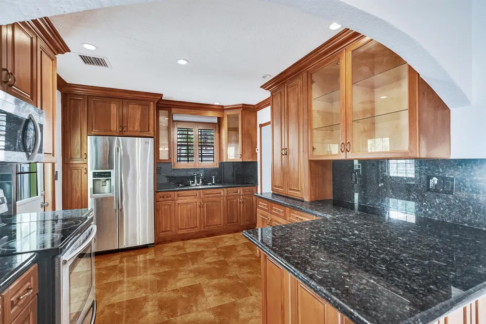 3311 SW 105th Court Miami, FL 33165