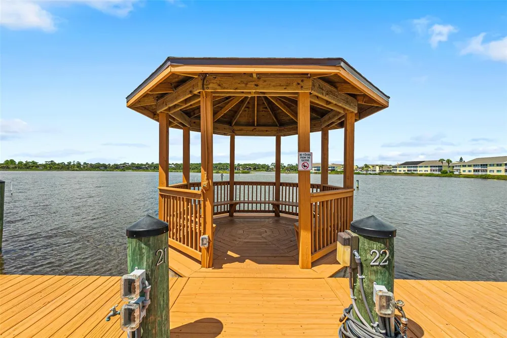 300 MARINA BAY DRIVE #106 Flagler Beach, FL 32136