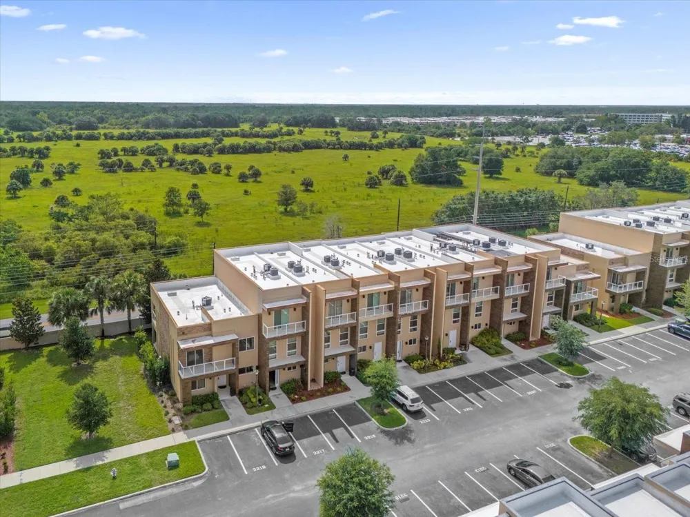 3215 BRASILIA AVENUE Kissimmee, FL 34747