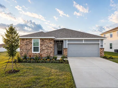 817 HOUSE BOULEVARD