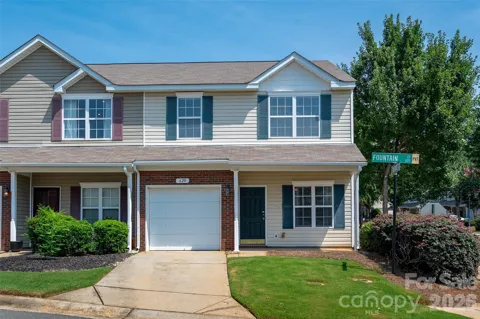 620 Fountain Court