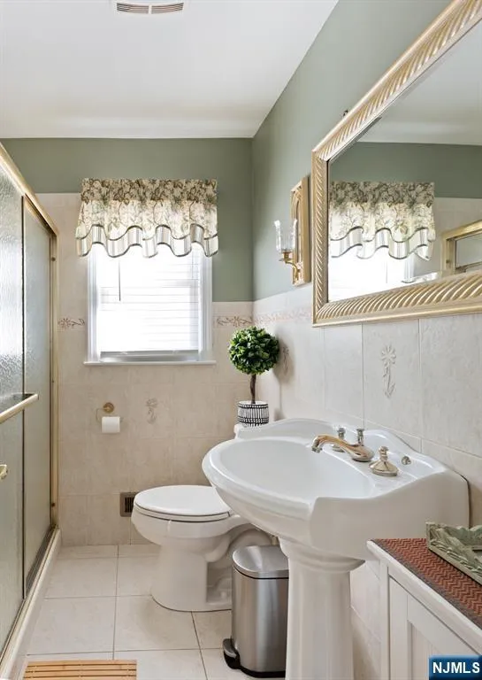 36-14 Northern Drive Fair Lawn, NJ 07410