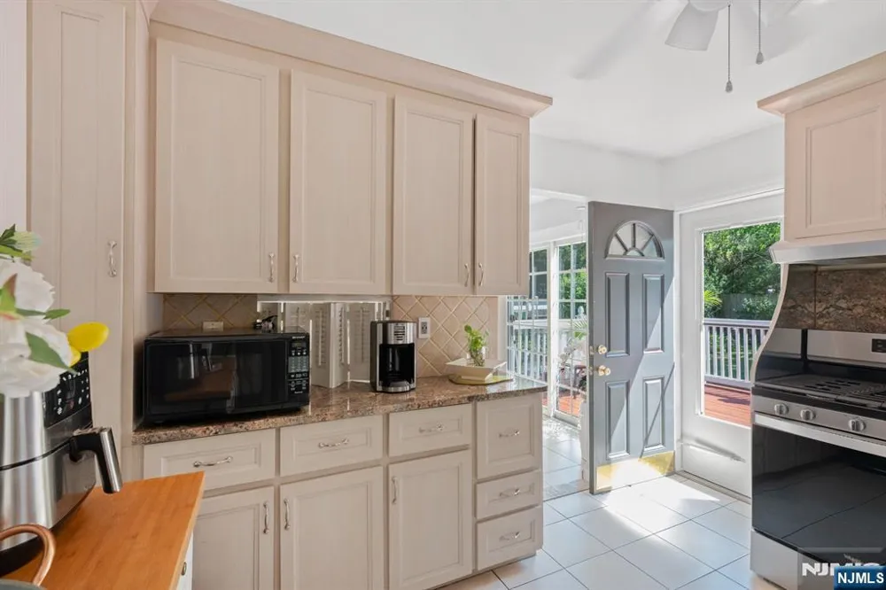 36-14 Northern Drive Fair Lawn, NJ 07410