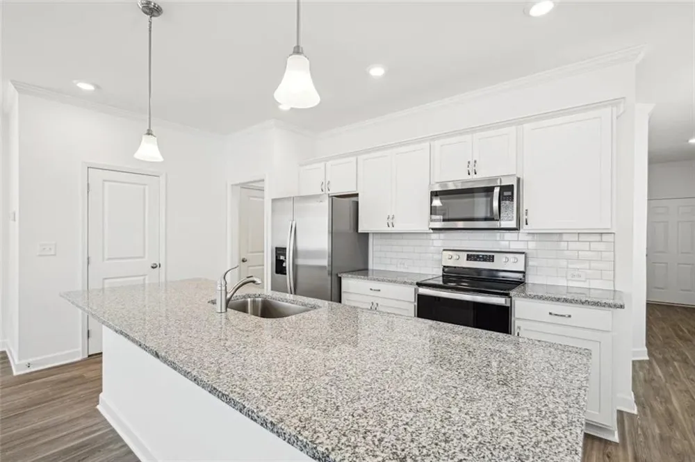5059 Woodland Hills Powder Springs, GA 30127
