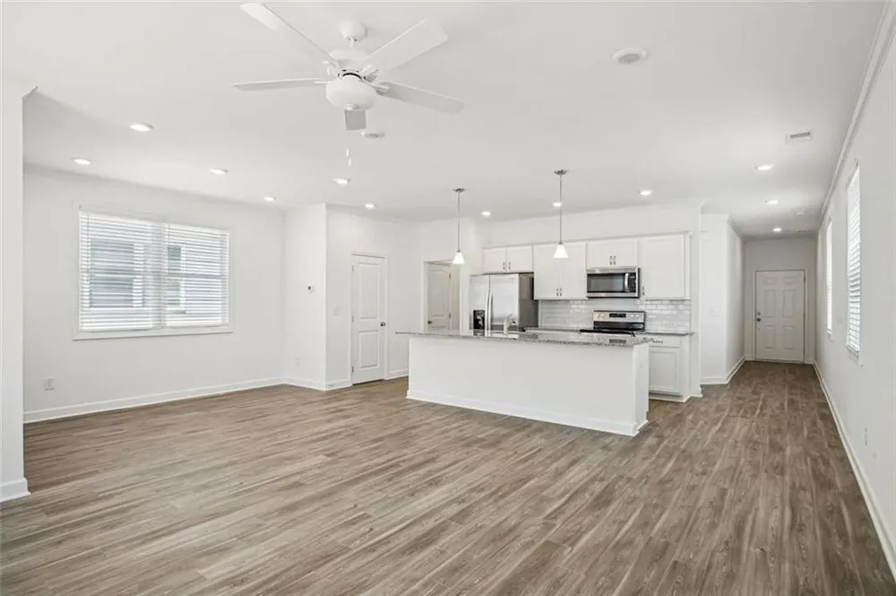 5059 Woodland Hills Powder Springs, GA 30127