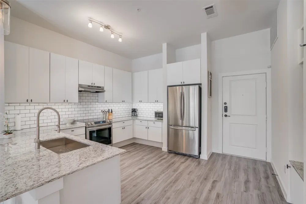209 Wimberly Street #1-207 Fort Worth, TX 76107
