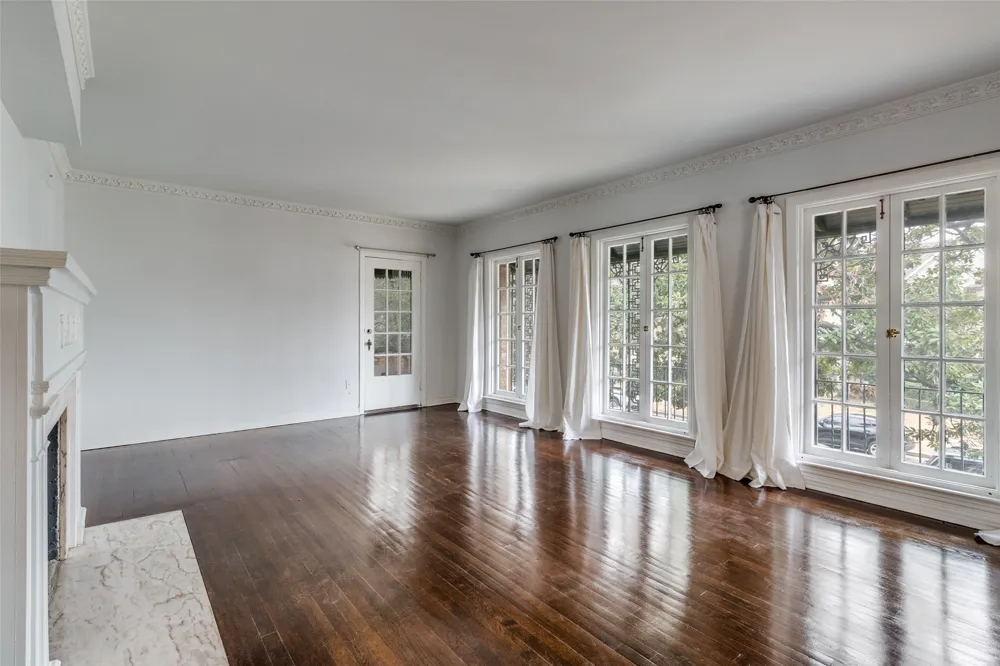 4526 Fairway Avenue Highland Park, TX 75219