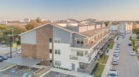 209 Wimberly Street #1-202