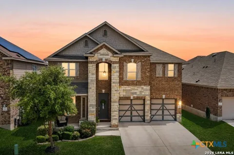 3869 Legend Hill
