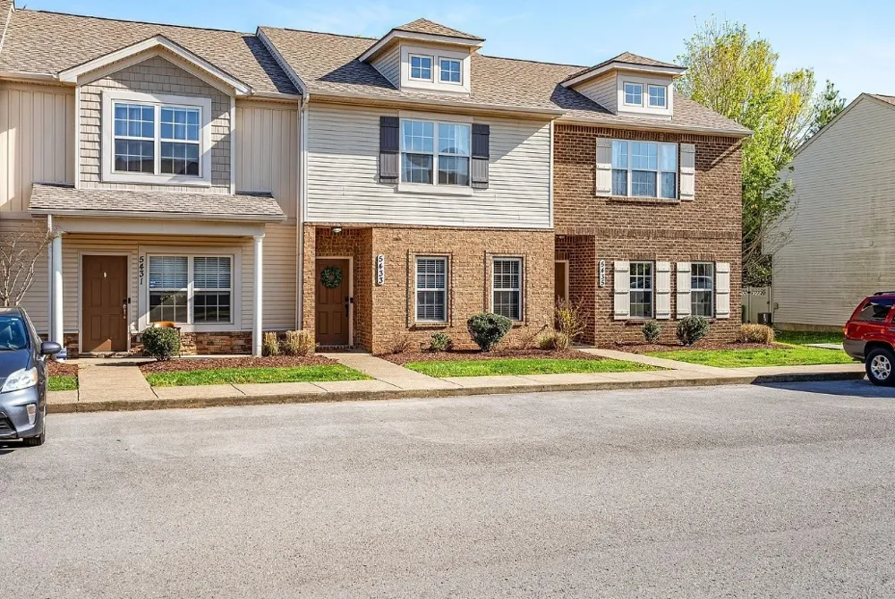 5433 Perlou Ln Murfreesboro, TN 37128