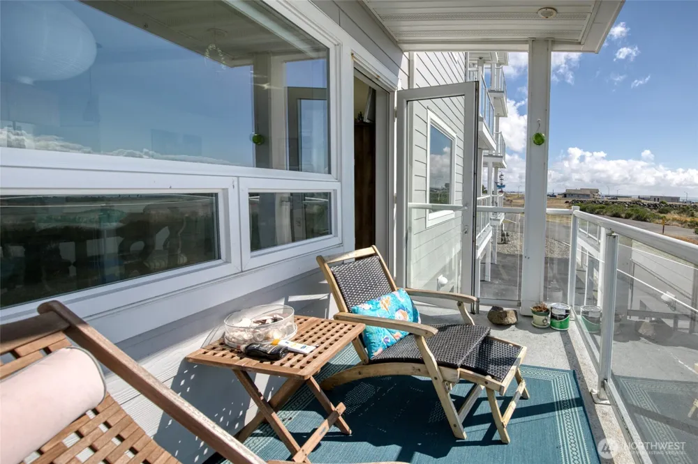 401 Westport View SW #203 Ocean Shores, WA 98569