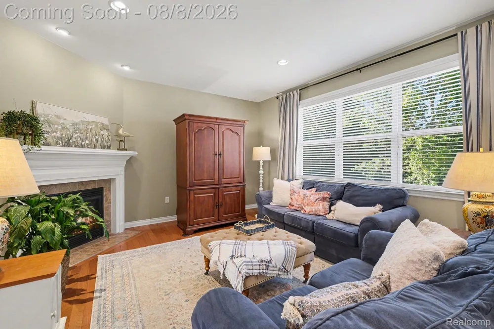 4141 Oak Street Grand Blanc Charter Township, MI 48439