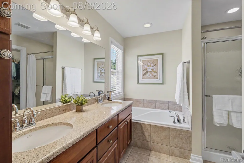 4141 Oak Street Grand Blanc Charter Township, MI 48439