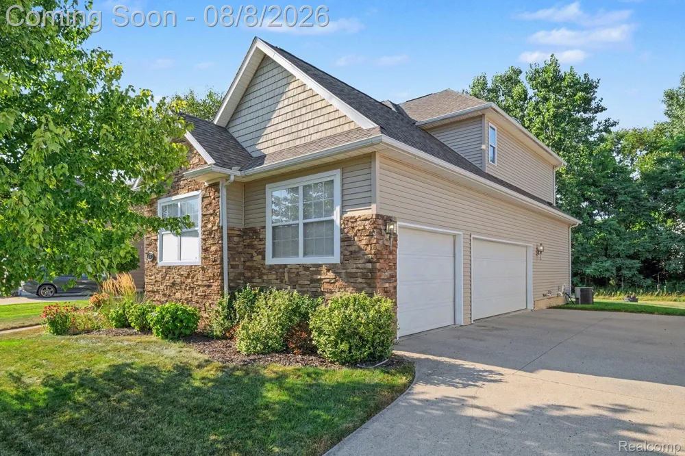 4141 Oak Street Grand Blanc Charter Township, MI 48439