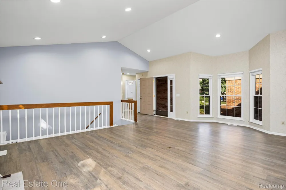 7332 Meadowridge Circle West Bloomfield Charter Township, MI 48322