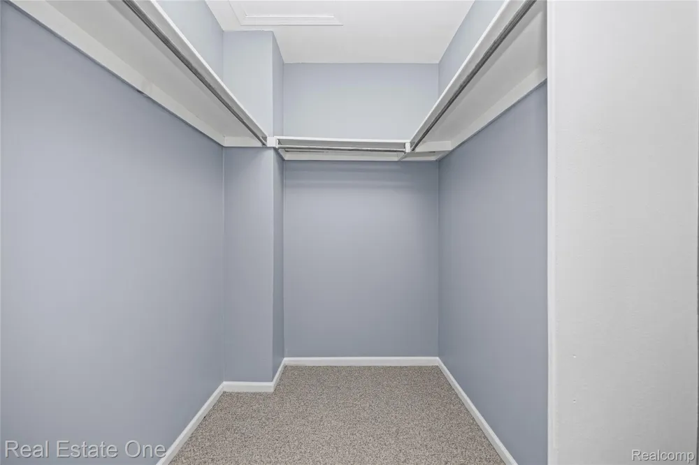 7332 Meadowridge Circle West Bloomfield Charter Township, MI 48322