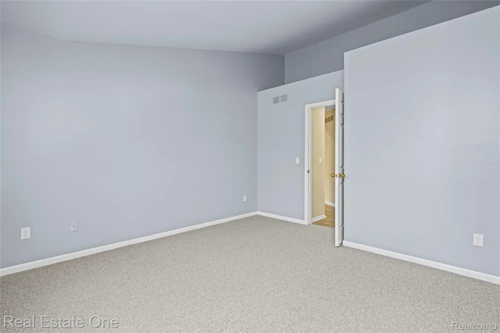 7332 Meadowridge Circle West Bloomfield Charter Township, MI 48322