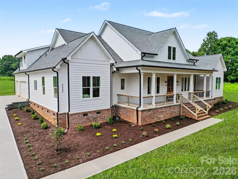 6609 McNeely Road Waxhaw, NC 28173