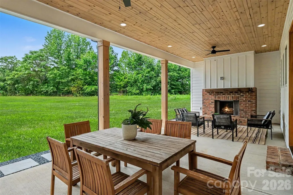6609 McNeely Road Waxhaw, NC 28173