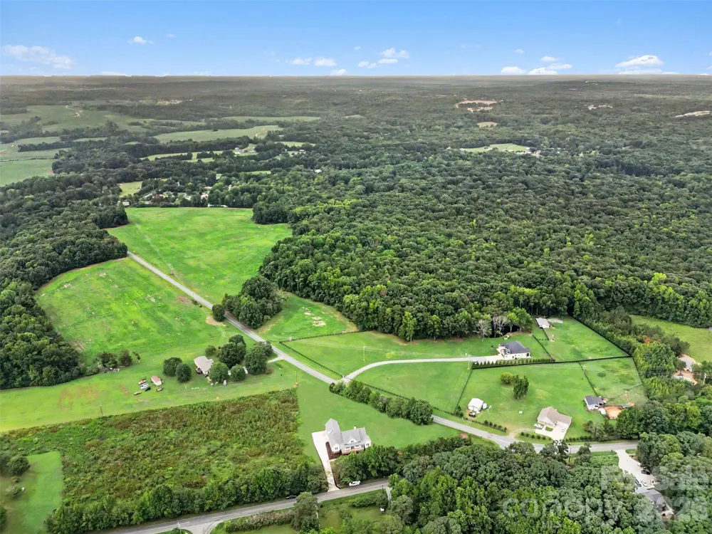 6609 McNeely Road Waxhaw, NC 28173