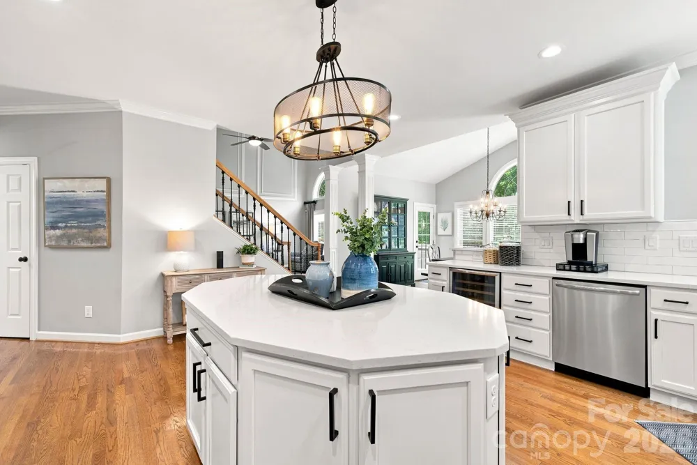 19000 Southport Drive Cornelius, NC 28031