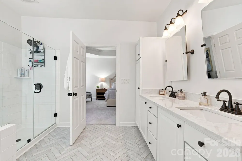 19000 Southport Drive Cornelius, NC 28031