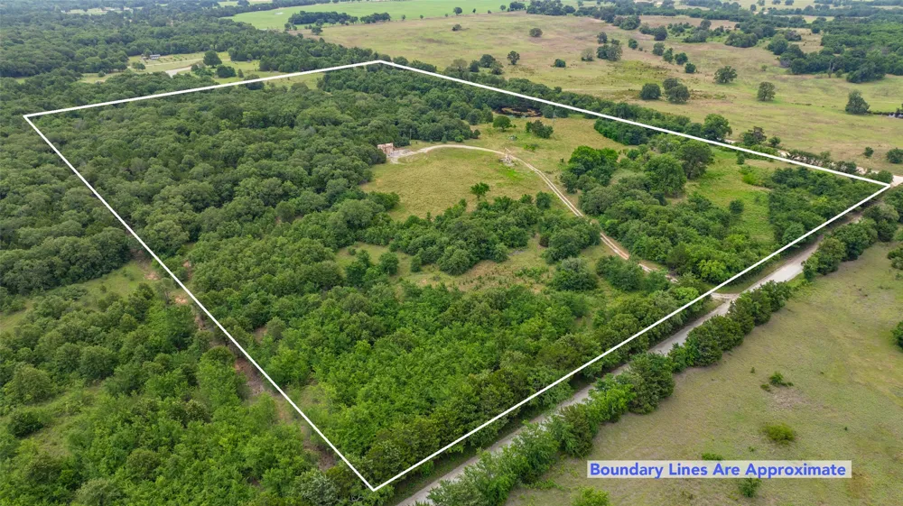County Road 104 Whitesboro, TX 76273
