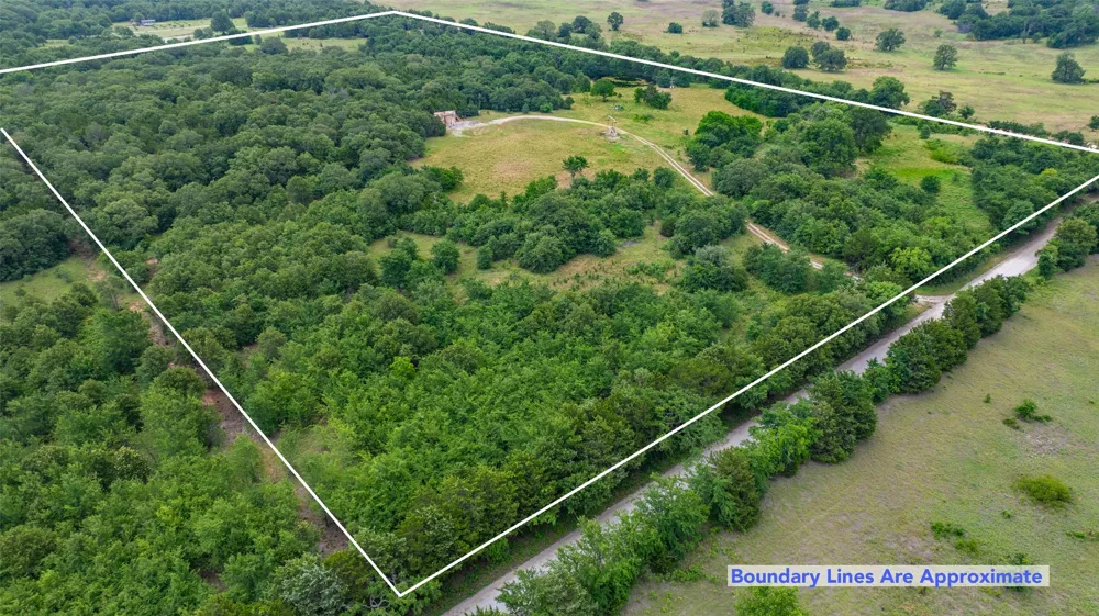 County Road 104 Whitesboro, TX 76273