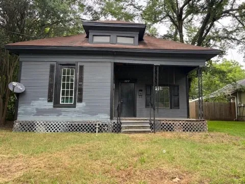 1037 Cedar Street