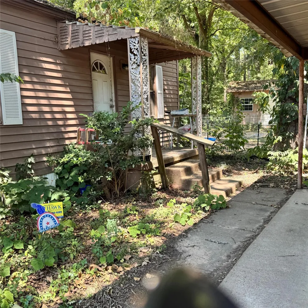 203 Roosevelt Road Hooks, TX 75561