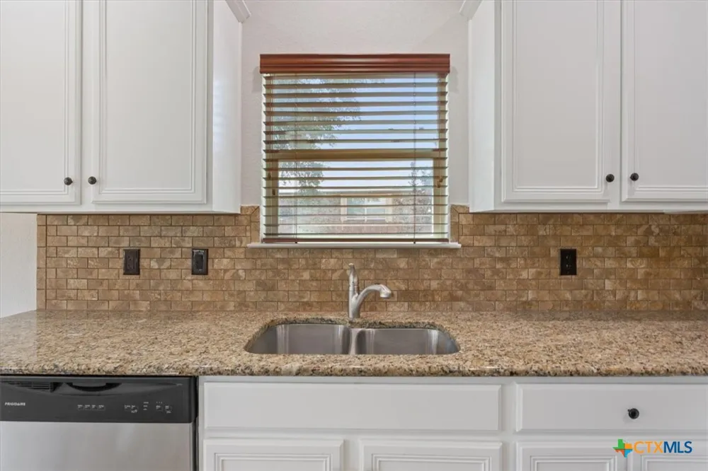 5805 Fenton Lane Belton, TX 76513