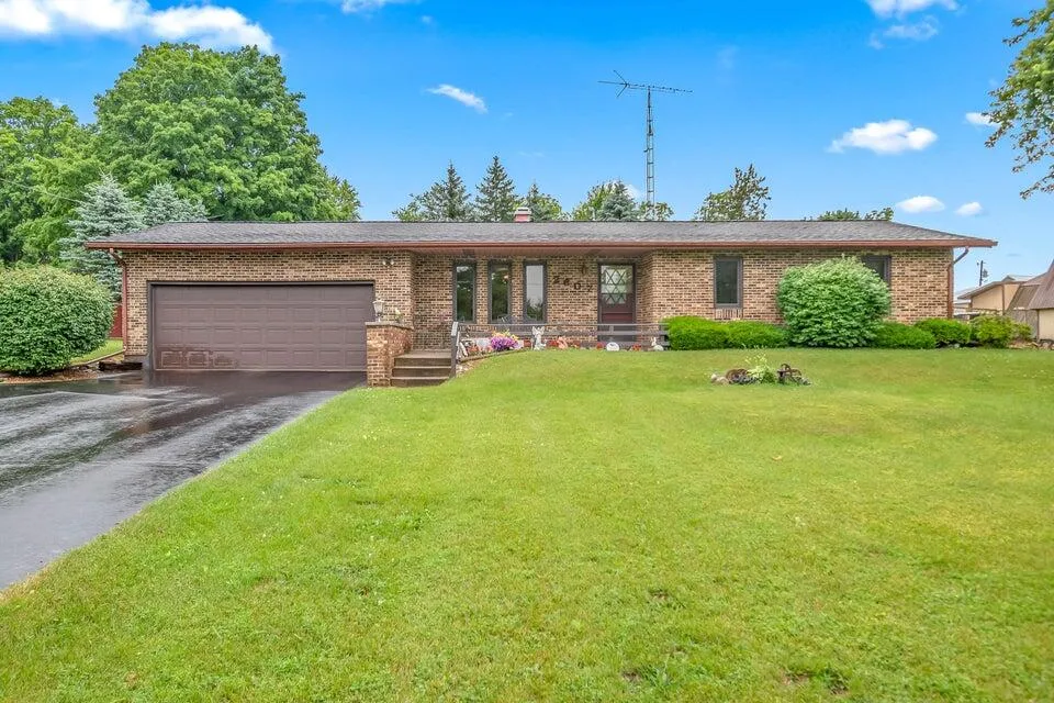 2607 Thompson Street Osseo, MI 49266