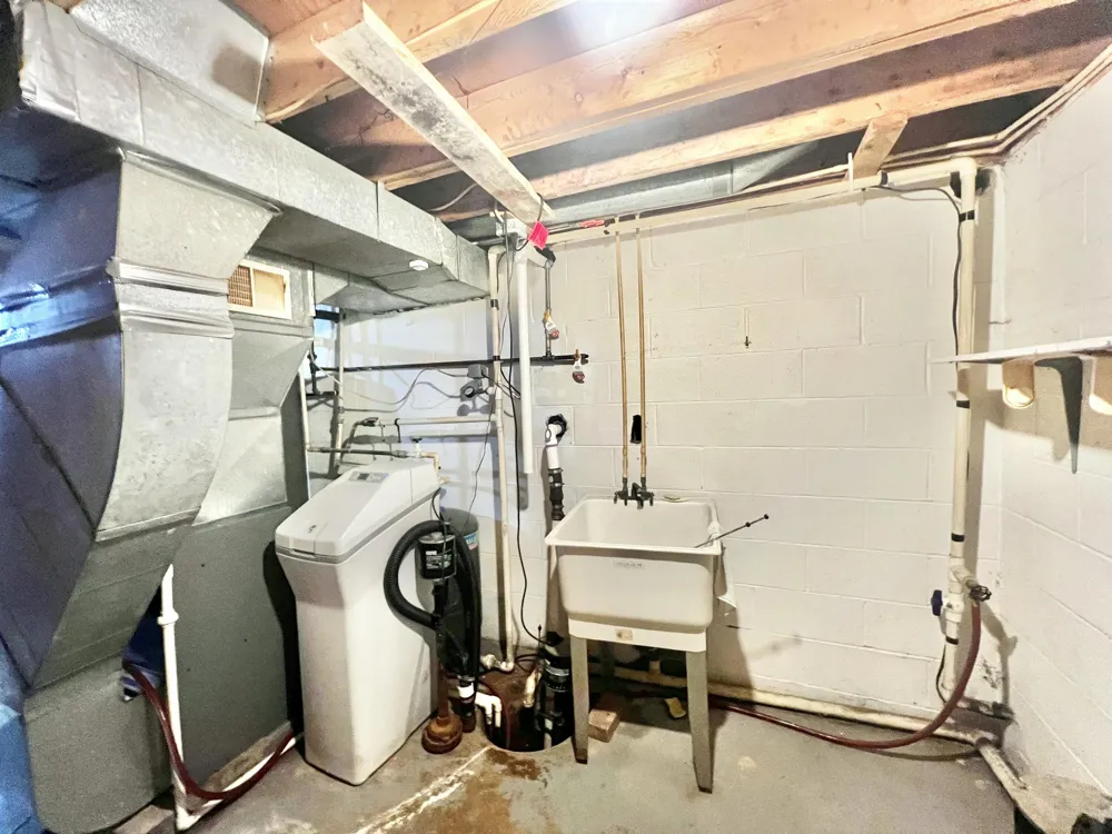 2607 Thompson Street Osseo, MI 49266
