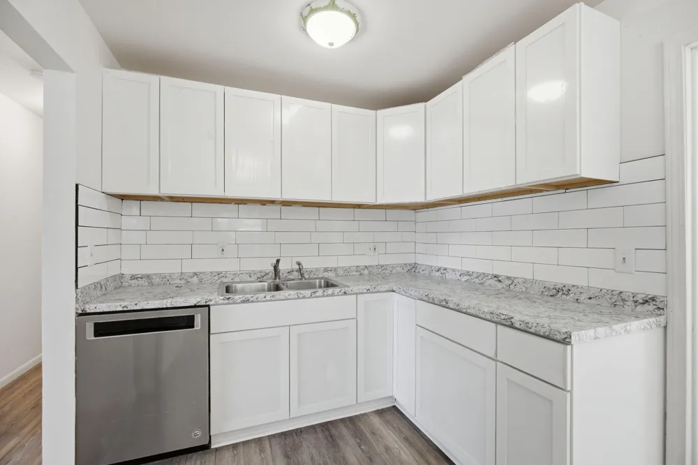 1360 Woodglen Avenue Ypsilanti, MI 48198