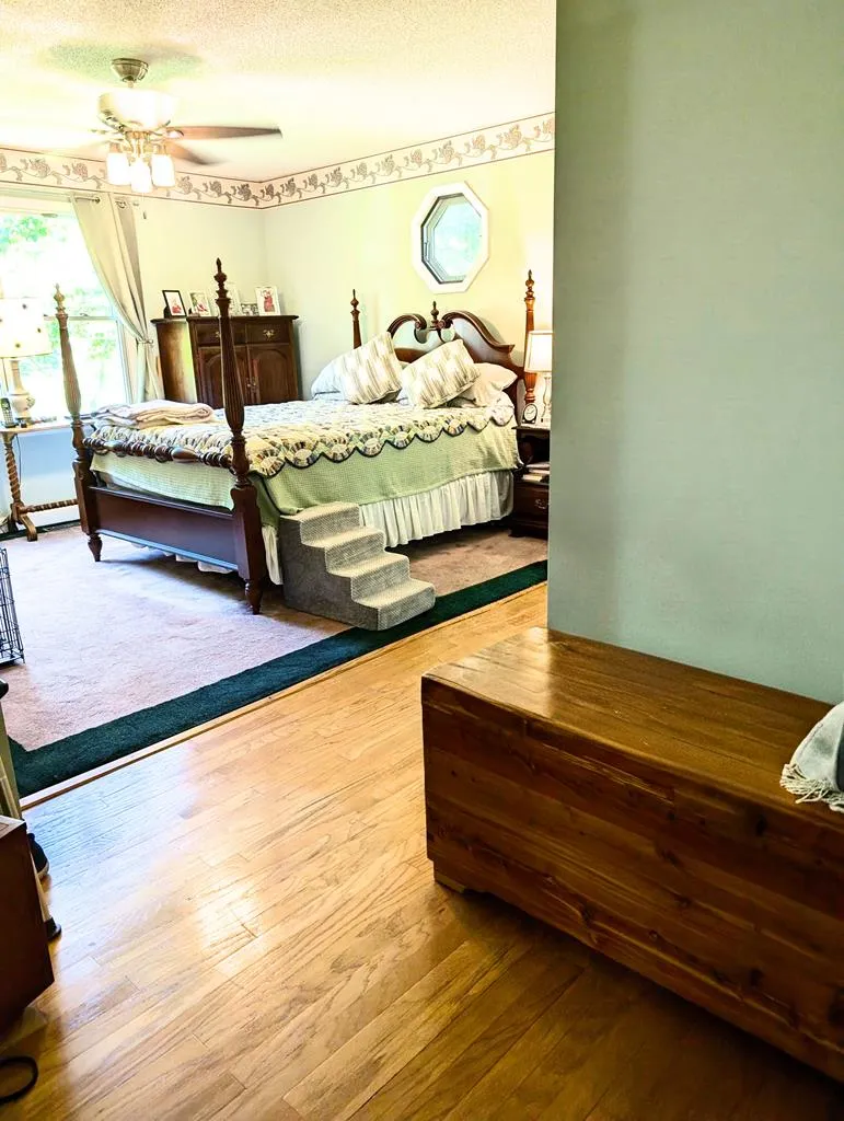 169 E Vineyard Road Hayesville, NC 28904